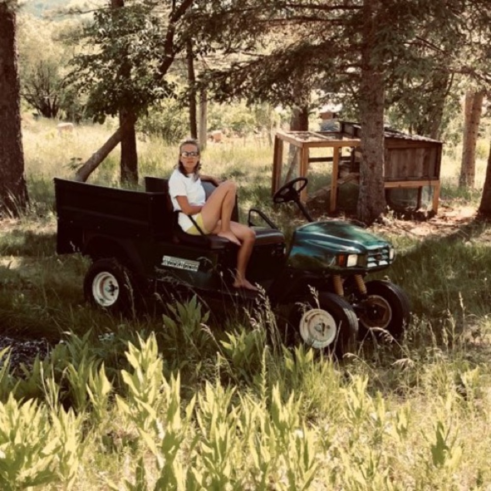 Meet your Posher, Angie